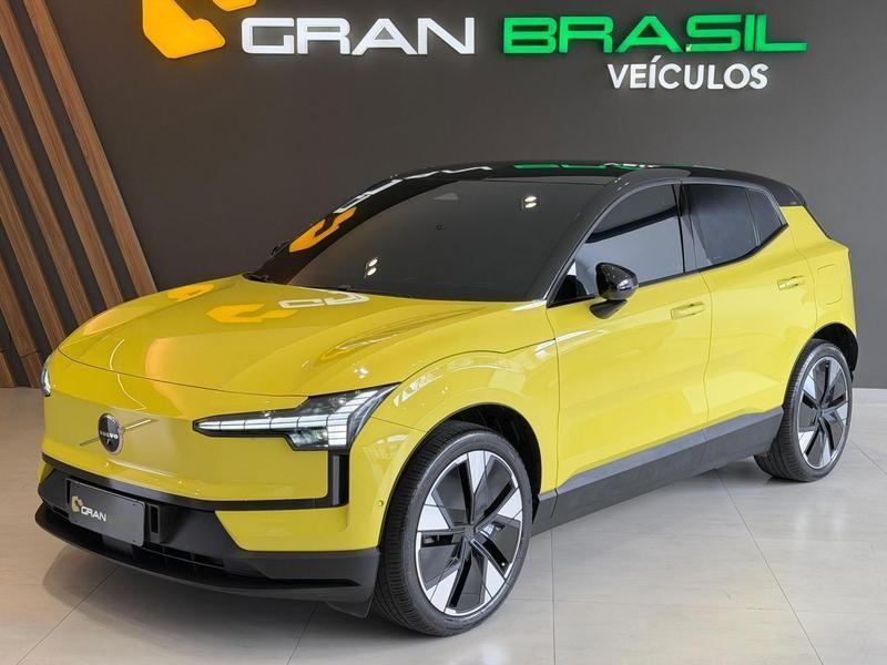 Volvo EX30 2024