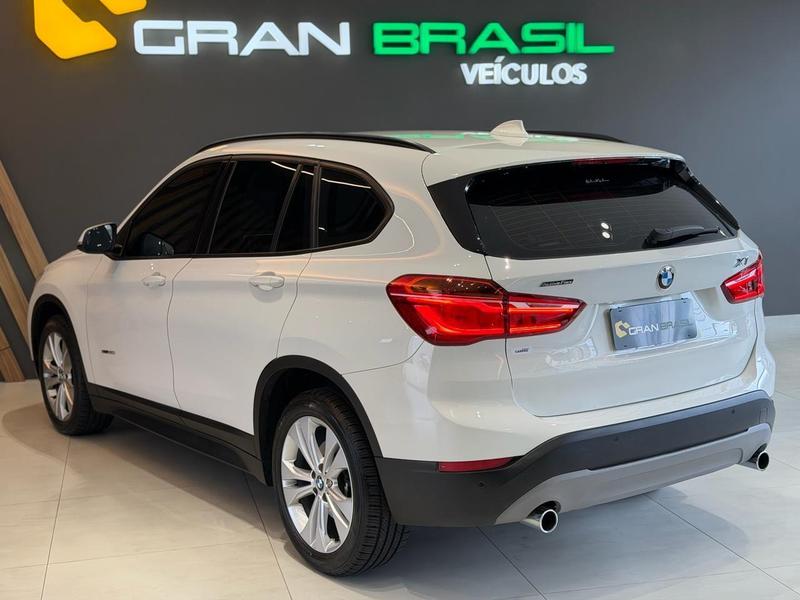 BMW X1 2.0 Sdrive 20i Active Flex Automático - foto 8