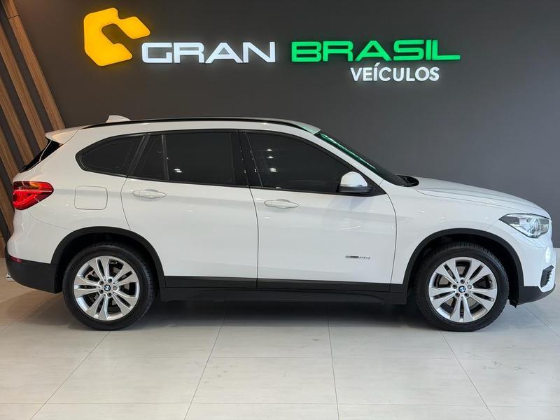 BMW X1 2.0 Sdrive 20i Active Flex Automático - foto 4