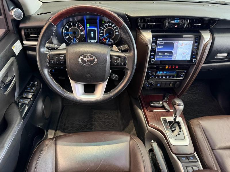 Toyota SW4 28 Srx 4X4 7 Lugares - foto 9