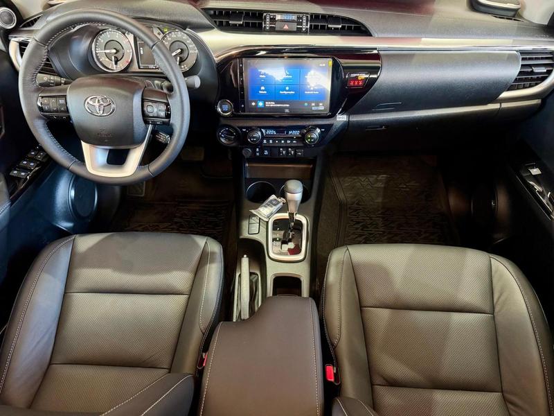 Toyota Hilux Cd Srx Plus 4X4 2.8 TDI Die. Aut. - foto 17