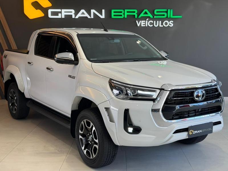 Toyota Hilux Cd Srx Plus 4X4 2.8 TDI Die. Aut. - foto 3