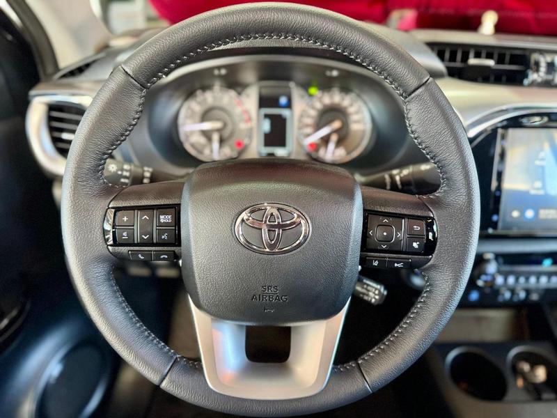 Toyota Hilux Cd Srx Plus 4X4 2.8 TDI Die. Aut. - foto 10