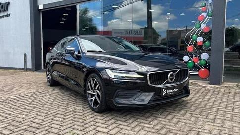 VOLVO S60 T4 MOMENTUM