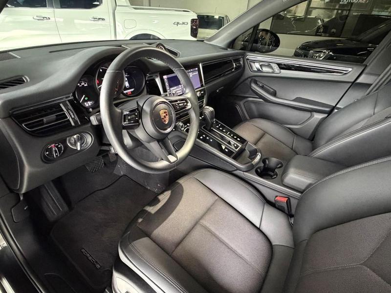 Porsche Macan 2.0 Turbo - foto 8