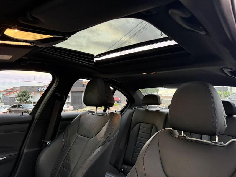 BMW 320i M Sport Flex - foto 8