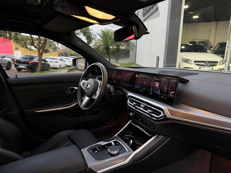 BMW 320i M Sport Flex - foto 6