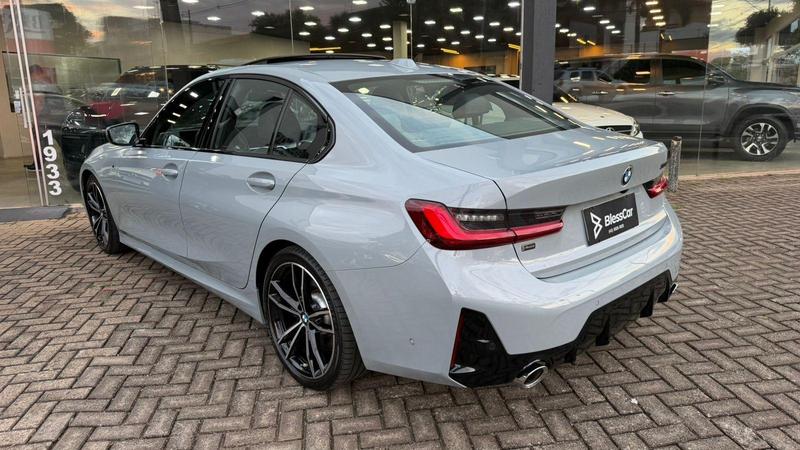 BMW 320i M Sport Flex - foto 2