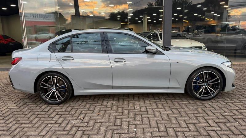 BMW 320i M Sport Flex - foto 4