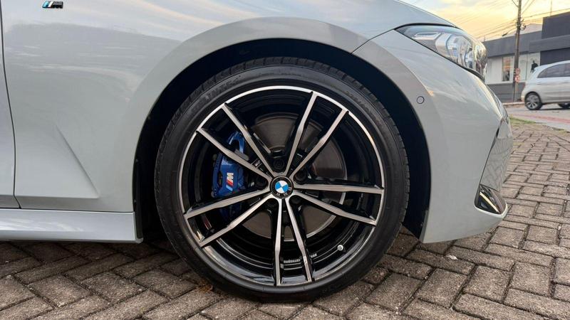 BMW 320i M Sport Flex - foto 5