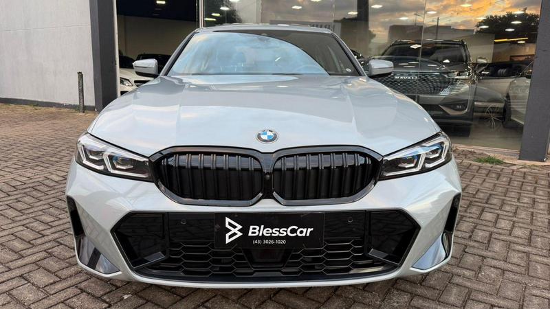 BMW 320i M Sport Flex - foto 3