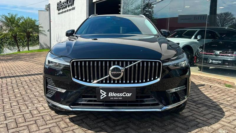 Volvo XC60 T8 Plus - foto 4