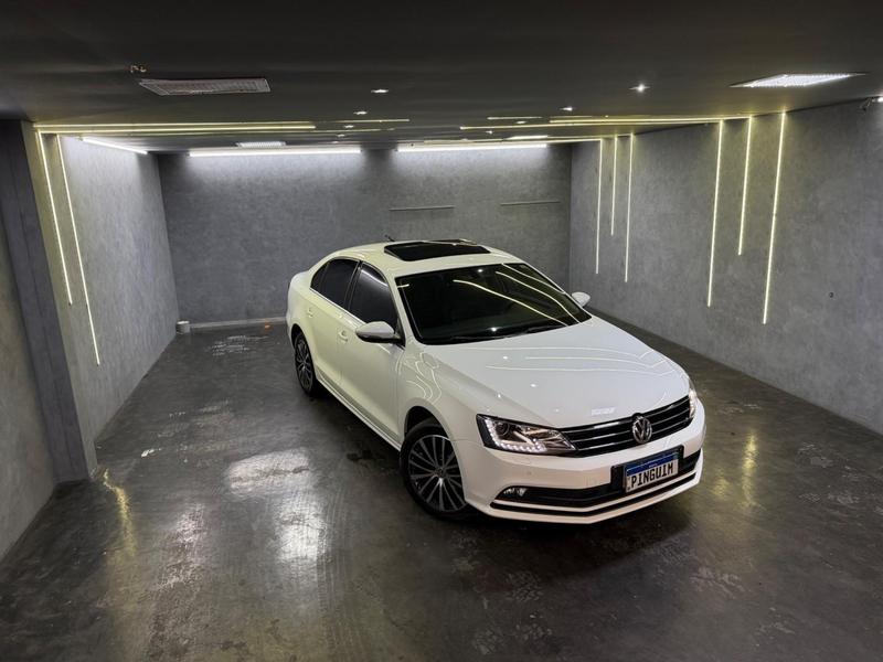 VOLKSWAGEN JETTA 2.0 TSI HIGHLINE 211CV GASOLINA 4P TIPTRONIC