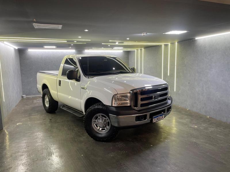FORD F250 XLT F22 CB SIMPLES