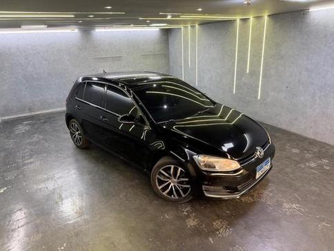 VOLKSWAGEN GOLF HIGHLINE AA