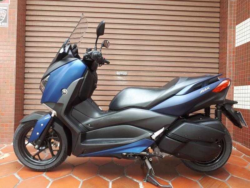 YAMAHA XMAX 250 ABS