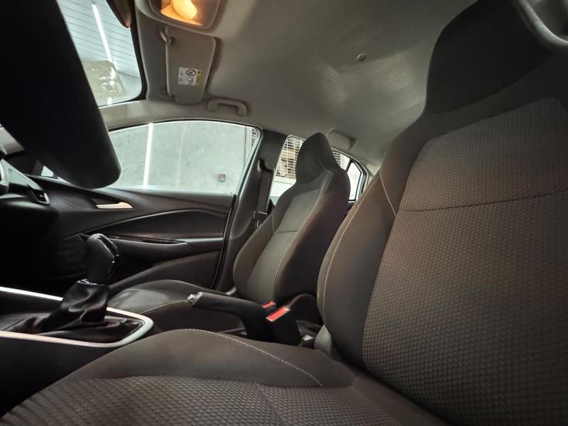 Chevrolet Onix 10mt - foto 8