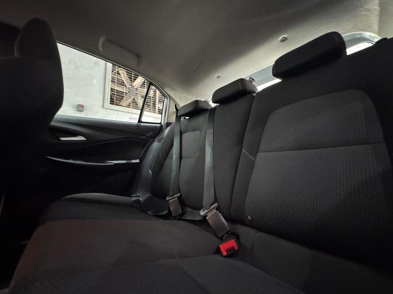 Chevrolet Onix 10mt - foto 9