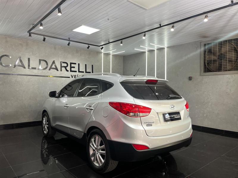 Hyundai ix35 2.0 - foto 6