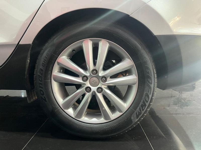Hyundai ix35 2.0 - foto 7