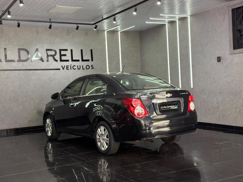 Chevrolet Sonic Sedan LTZ 1.6 Mpfi 16V Flex Automático - foto 6