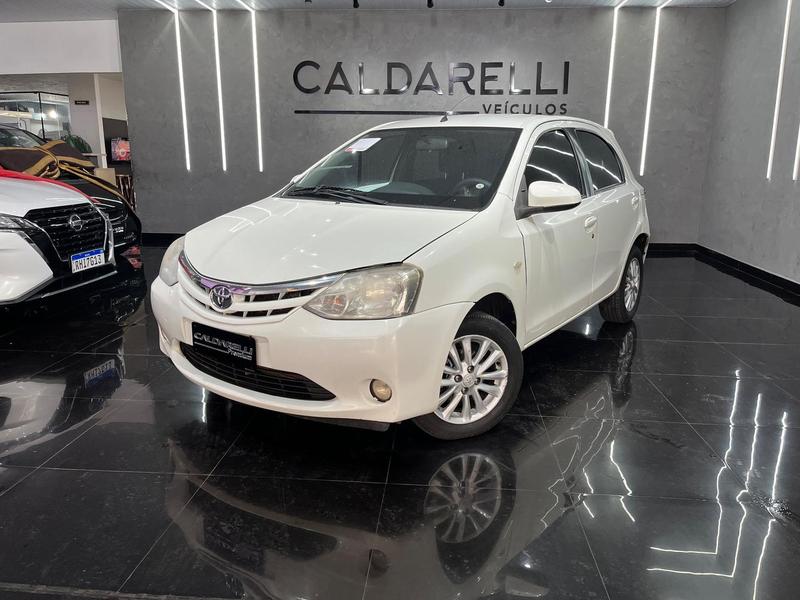 Toyota Etios 2014 à venda