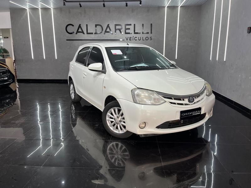 Toyota Etios Hb Xls - foto 2