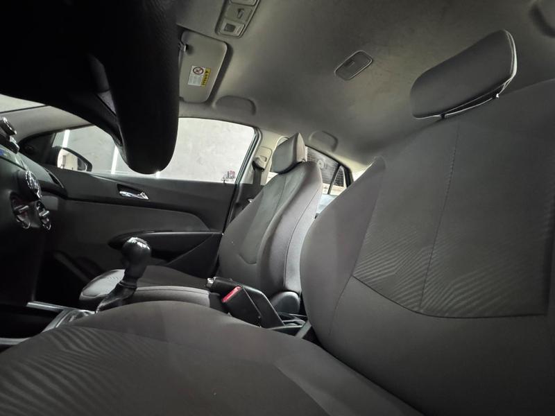 Hyundai HB20S 1.6 Comfort Plus 16V Flex 4P Manual - foto 7