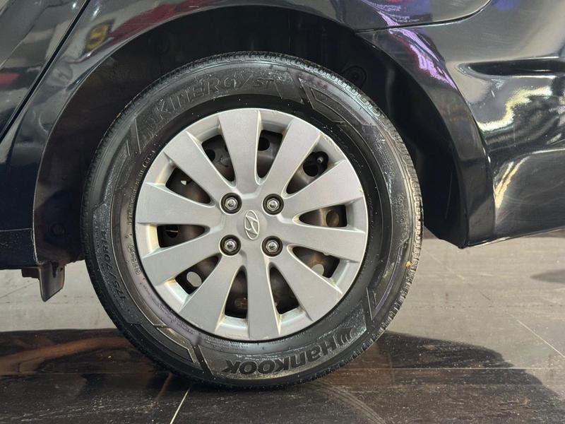 Hyundai HB20S 1.6 Comfort Plus 16V Flex 4P Manual - foto 9