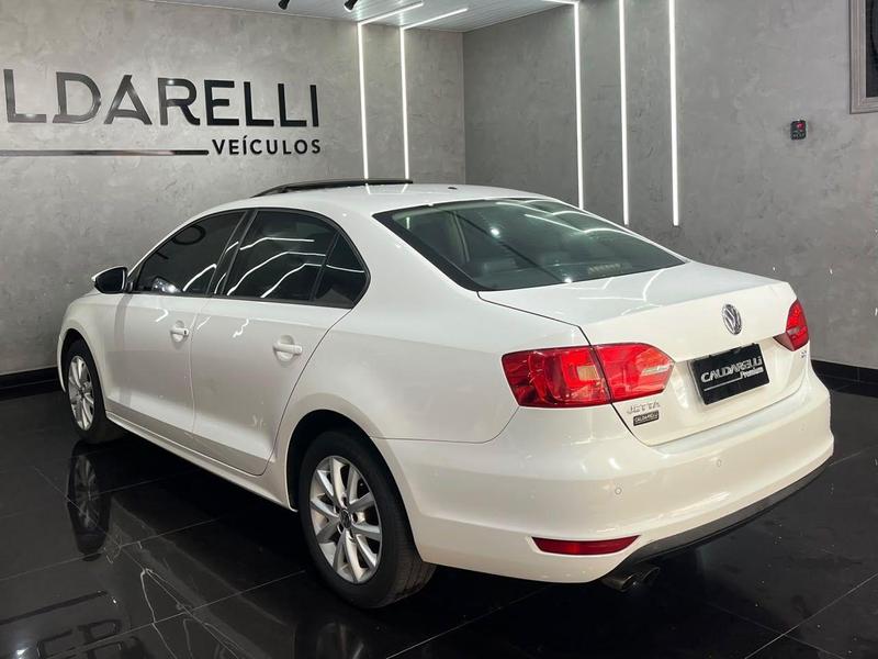 Volkswagen Jetta 2.0 - foto 5