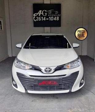 TOYOTA YARIS SEDAN XS AT