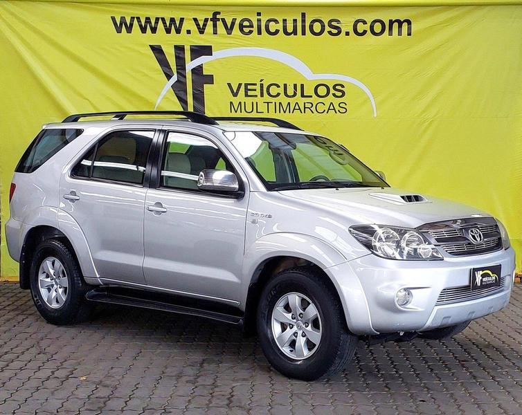 TOYOTA HILUX SW4 SRV 4X4 3.0 AUTOMATICO