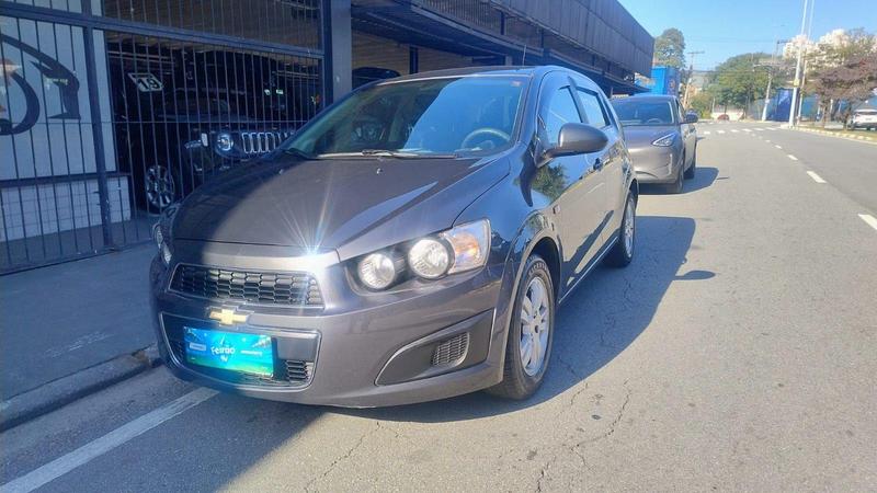 CHEVROLET SONIC LT HB AT