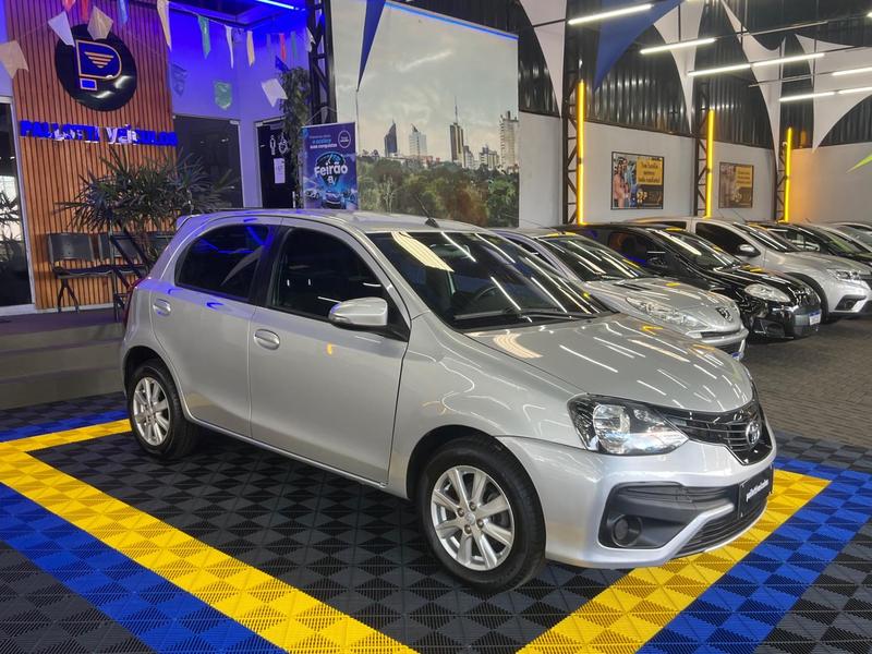 TOYOTA ETIOS HB XPLUS AT