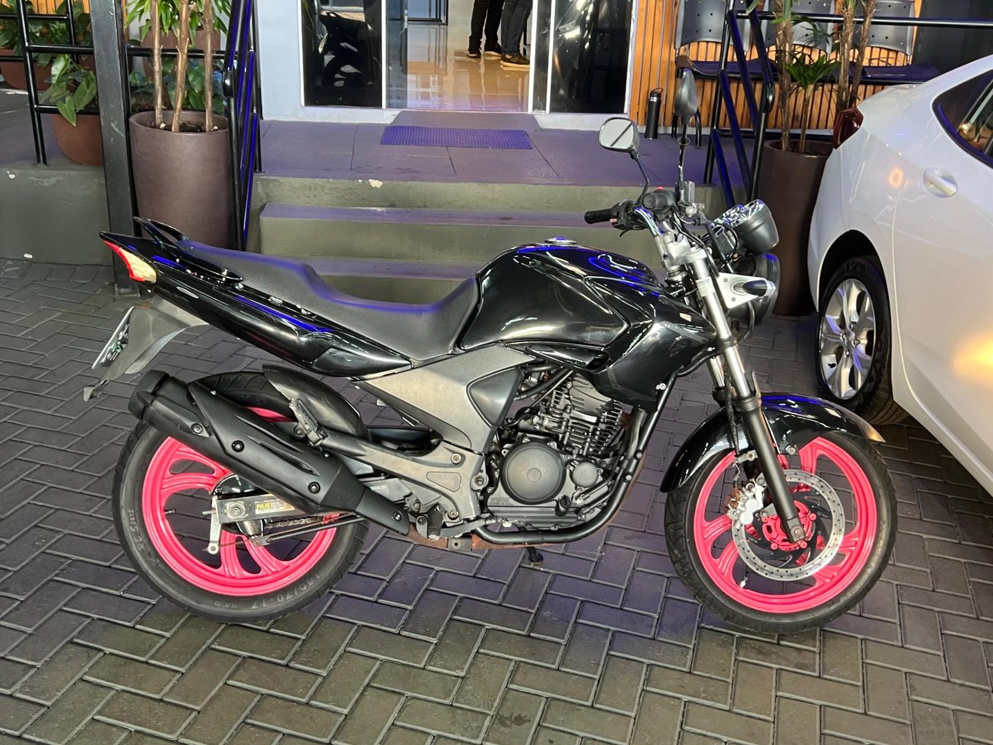 YAMAHA FAZER YS250