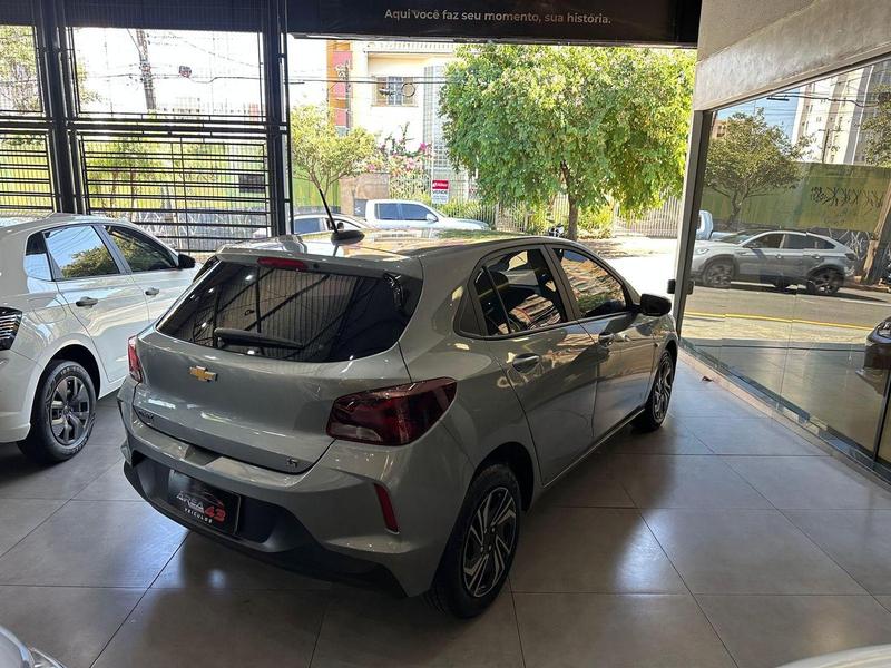 Chevrolet Onix 10mt - foto 14