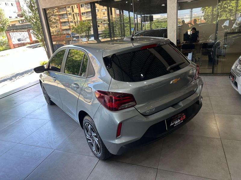 Chevrolet Onix 10mt - foto 10