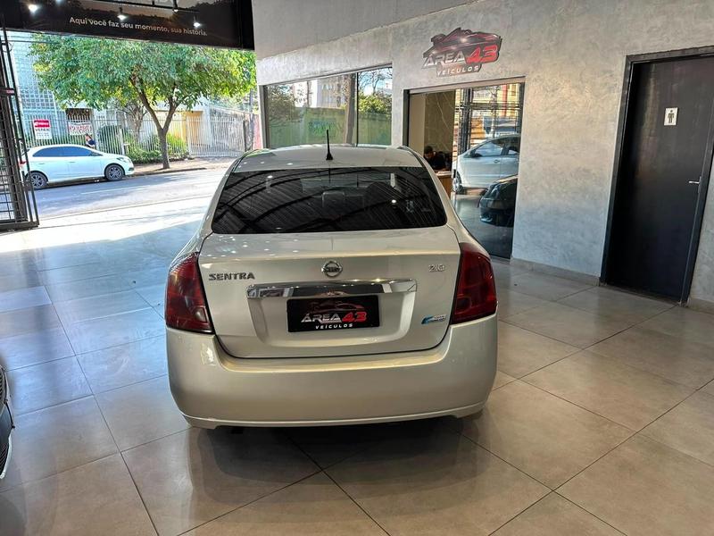 Nissan Sentra 2.0 Flex - foto 10