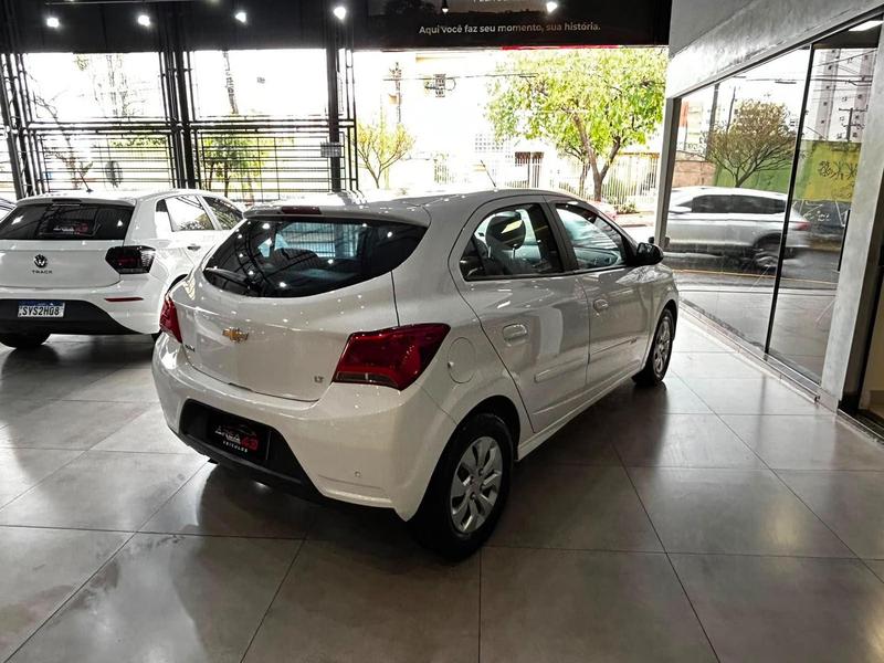 Chevrolet Onix 10mt LT - foto 12