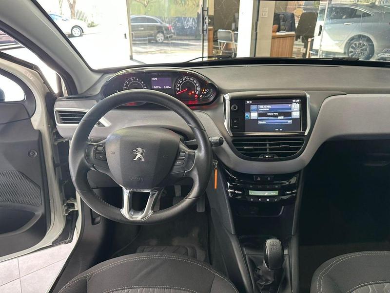 Peugeot 208 Act Pack Mt - foto 6