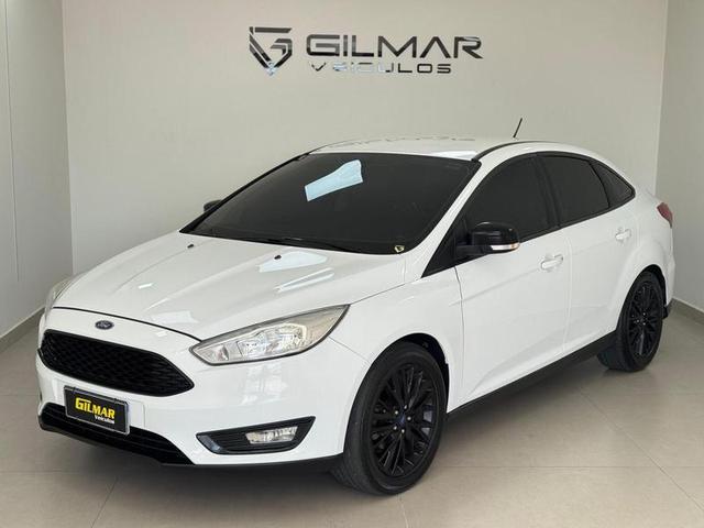 FORD FOCUS 2.0 SE FASTBACK 16V FLEX 4P POWERSHIFT