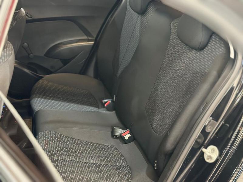 Hyundai HB20 Unique 1.0 Flex 12V Mec. - foto 19
