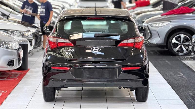 Hyundai HB20 Unique 1.0 Flex 12V Mec. - foto 8