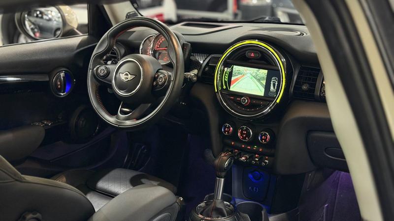 MINI Cooper S 5P - foto 16