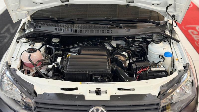 Volkswagen Saveiro Robust 1.6 Total Flex 8V - foto 18