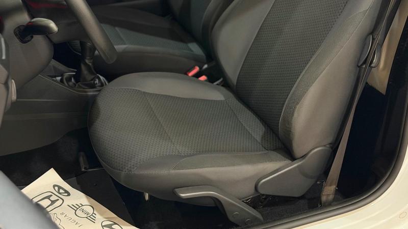 Volkswagen Saveiro Robust 1.6 Total Flex 8V - foto 17