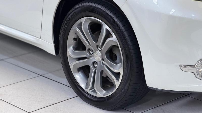 Peugeot 208 Griffe 1.6 Flex 16V 5P Automático - foto 11