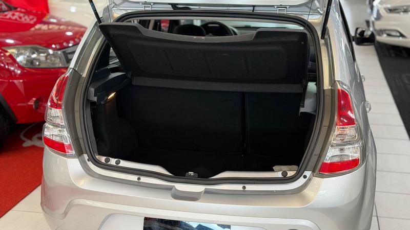 Renault Sandero Privilege Hi Flex 1.6 16V 5P Automático - foto 19