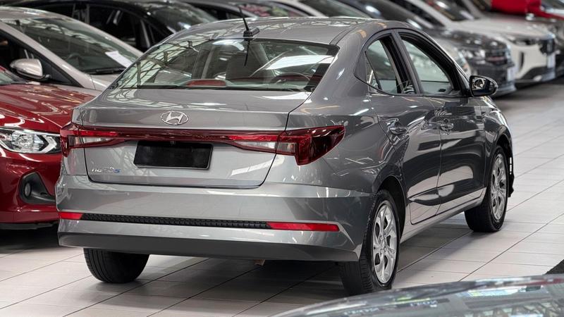 Hyundai HB20S Comfort Plus 1.0 12V Flex Mec - foto 7