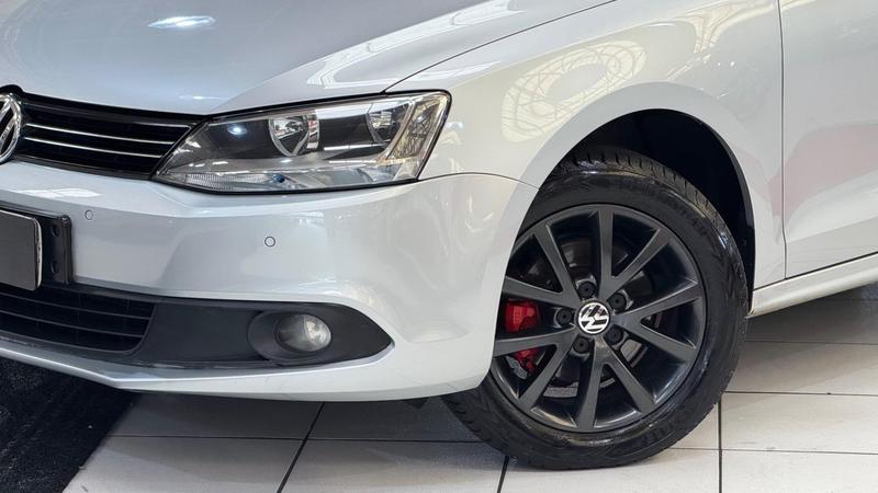 Volkswagen Jetta Comfortline 2.0 Tflex 8V 4P Mec - foto 2